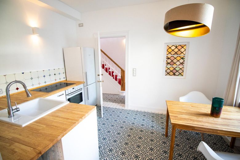 Historische Rotklinkervilla – kernsaniert mit optionalem Baugrundstück – Guten Appetit!