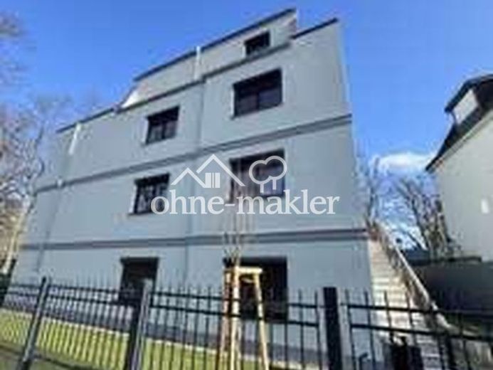 Traumhaftes Penthouse mit großer Dachterrasse & Dämeritzsee-Blick – Foto 1