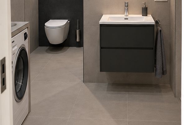 Appartamento di 2 locali dopo ristrutturazione di alta qualità – pronto per essere abitato