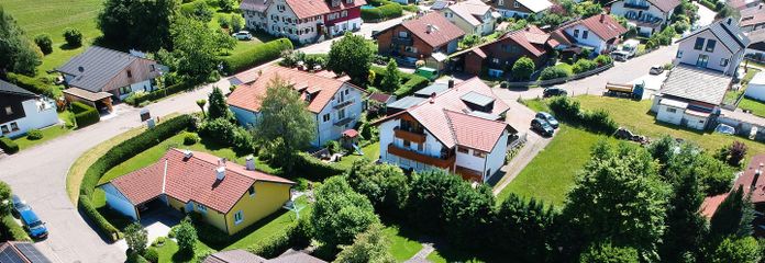 Gereserveerd: zonnig premiumvastgoed op een rustige locatie met exclusieve bestaande villa – Gesamtansicht Villa