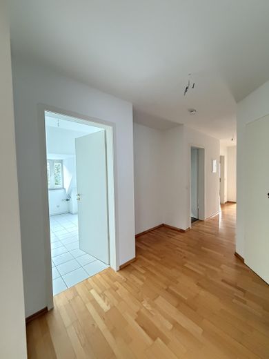 Helle 4-Zimmerwohnung zur Miete in Nymphenburg, München – Flur