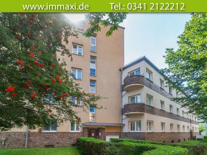 AB 01.06.2026  WAHREN + 3 RAUM WOHNUNG + 2.OG + BALKON – Hauseingang-Am-Zuckmantel-10