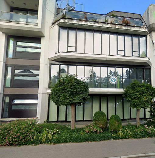 Wohnen mit Anspruch – zentral, großzügig & mit Balkon vor allen Zimmern – Balkonleben inklusive