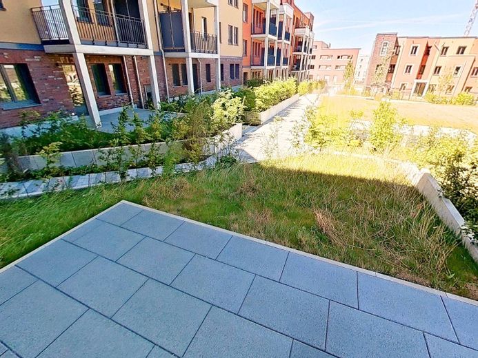 Vivienda moderna en Kronsrode: apartamento de 3 habitaciones con COCINA EMPOTRADA – Ansicht I: Terrasse