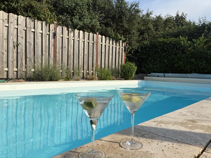 Modernes Einfamilienhaus mit Pool und Keller mit separatem Zugang – फोटो 7