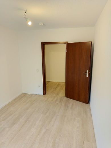 Gemütliche 3-Zimmer-Wohnung in Rosengarten-Eckel – Arbeitszimmer