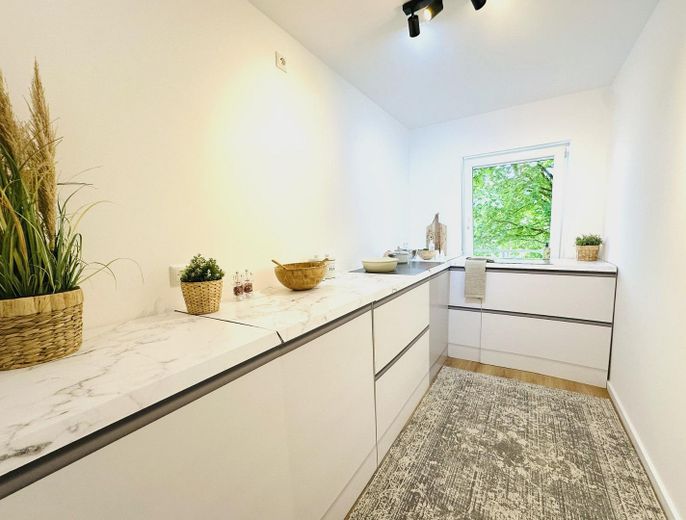 Libera e senza provvigione: appartamento di 3 locali con balcone a Hagnau – Foto 8