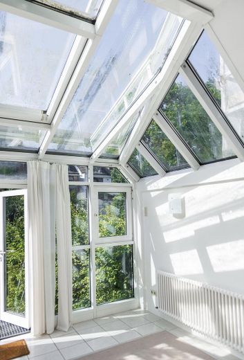 Ruime tuinmaisonnette over twee woonlagen in Hamburg-Eilbek – Detail Wintergarten