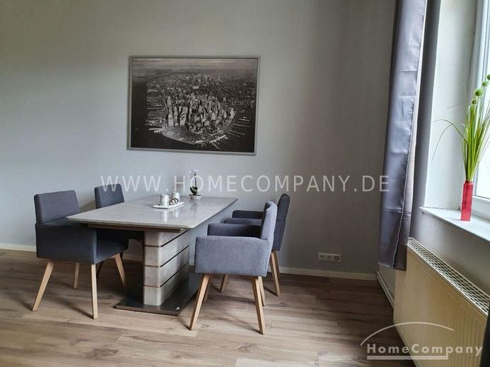 Sehr schöne 3 Zi.-Whg., möbliert. Mit gr. Dachterrasse zur Gemeinschaftsnutzung. – 88a828481c88a86140d1dd0c48aa6dd73fcba872.jpg