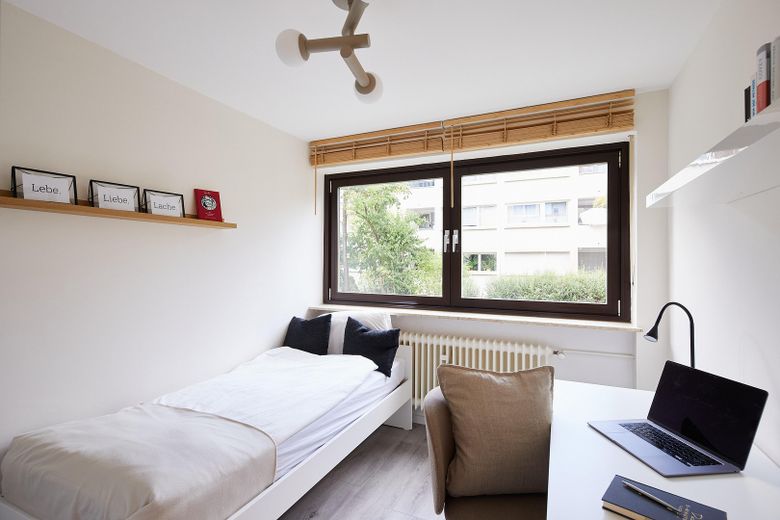 Mehrere hochwertige WG-Zimmer in frisch sanierter Wohnung - Erstbezug – gemütlicher Schlafbereich (Z3)