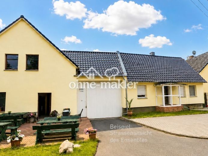 4‑Seiten‑Hof 8200 m², Teilfinanzierung mögl. Berlin-nah, für Pferde, Mehrgeneration, Gewerbe; Café – Foto 1