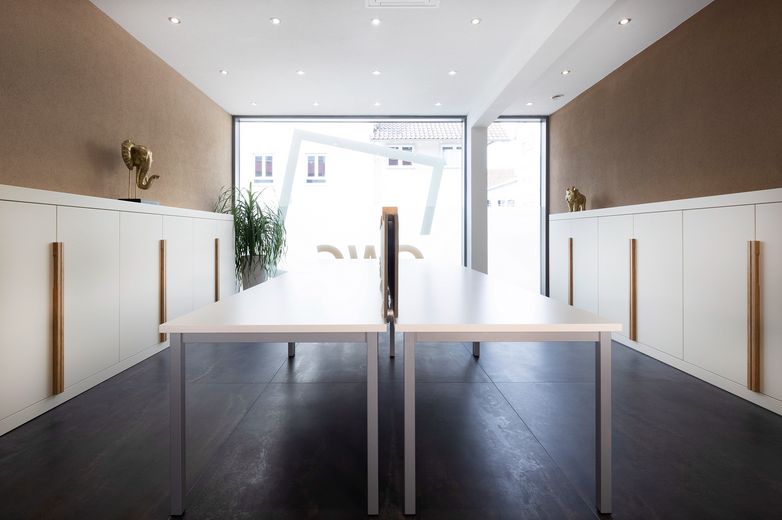 Postazioni di lavoro moderne in ambienti eleganti - Ideali per ufficio, sala trattamenti e molto altro – 4-Desk
