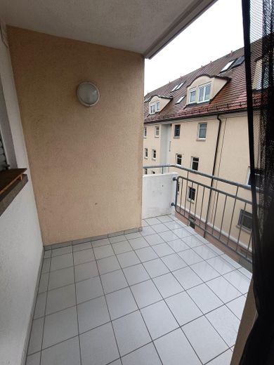 Dresden-Cotta – prov.frei, ruhige, mod. 1 Zi.-Whg. mit Balkon, sep. Küche mit Einbauten u. TG Stpl. – Balkon