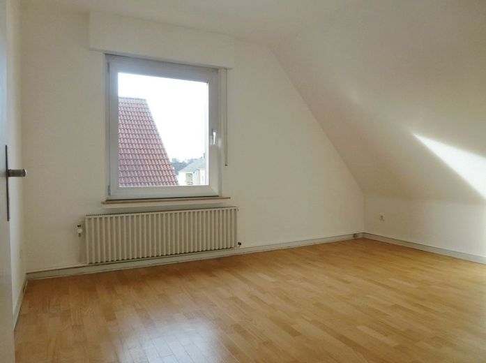 Fröndenberg: Hallo Singles, hier bin ich. Also nimm mich! – Schlafzimmer