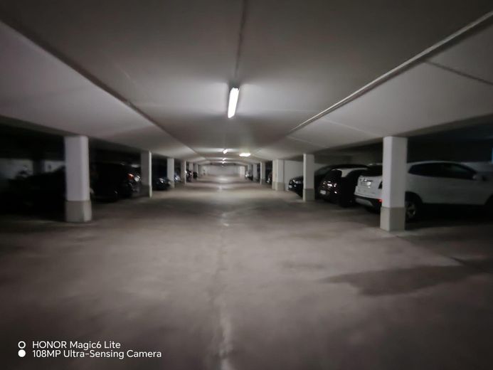 Sonnige 3-Zi.-Whg. mit großem Balkon in Trudering, sehr gepflegte grüne Anlage. Provisionsfrei – GARAGE