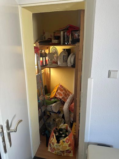 Gepflegte Wohnung 3 ZKB mit EBK und Garten – Vorratsraum
