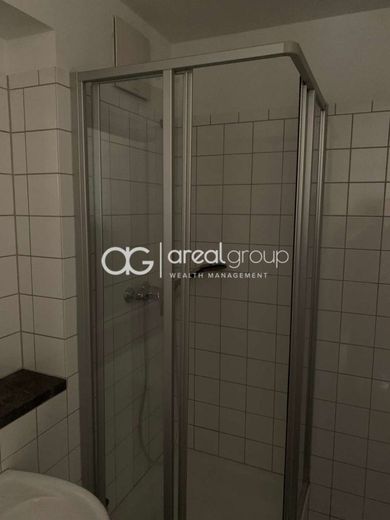 * 4 Zimmer * 2 Badezimmer * 2 Loggias * TOP-Lage * – Badezimmer