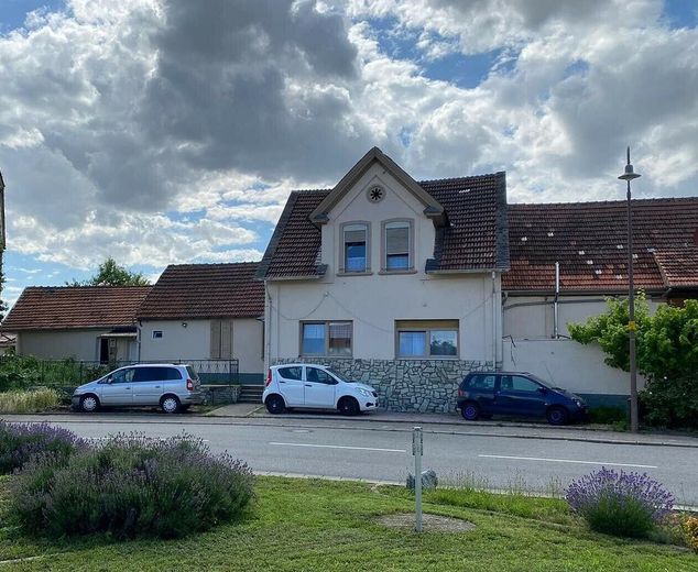 Straßenansicht Außen