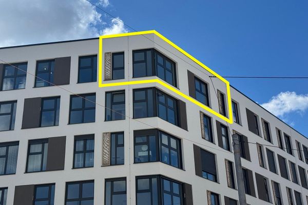 Stylish 1-room loft apartment with panoramic views and fitted kitchen