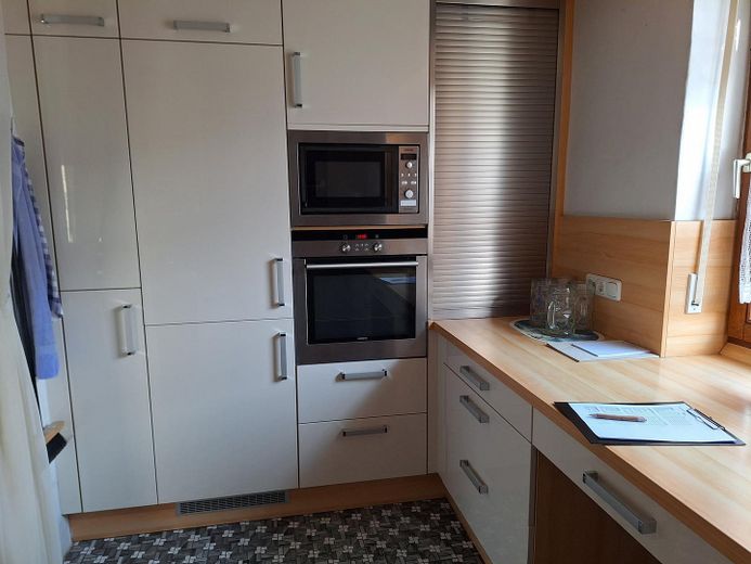 Casa residenziale con capannoni di stoccaggio senza commissioni – Foto 5