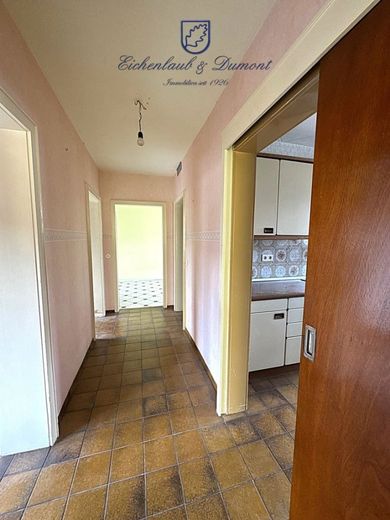2 bis 3-FH mit Garten + Garage in guter Lage von Sulzbach – Flur 1.OG