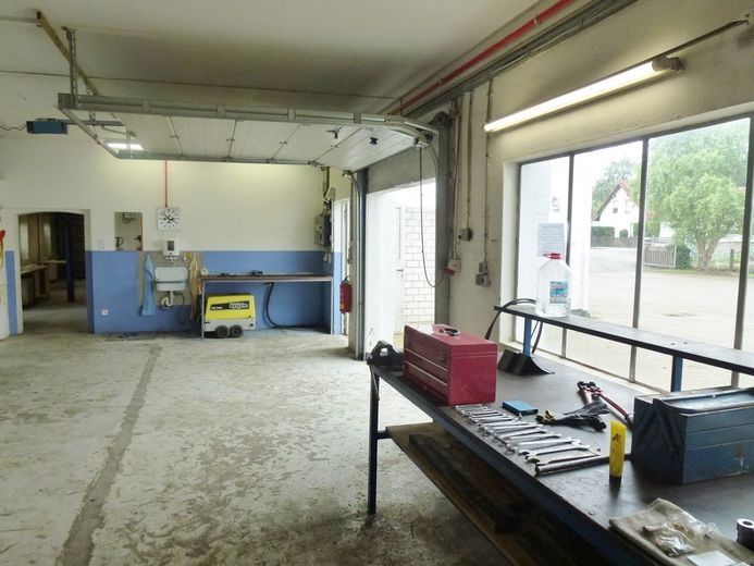 Fröndenberg-Dellwig: Gewerbeimmobilie mit vielen Optionen - Ideal zum Arbeiten, Werkeln und Lagern! – Werkstatt