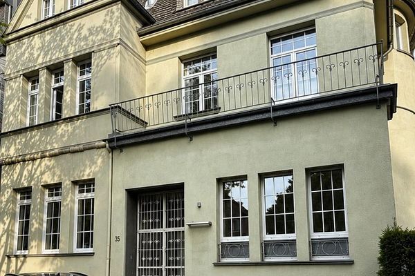 ERSTBEZUG- Stilvolle 3-Zimmer-Wohnung in repräsentativer Jugendstilvilla