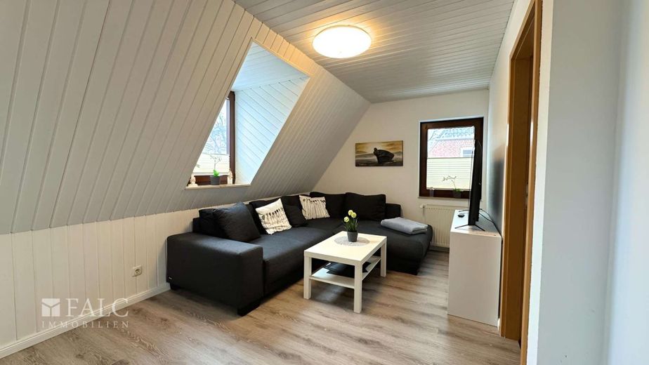***Ostsee-Flair genießen - Doppelhaushälfte mit zwei separaten Wohneinheiten*** – Wohnzimmer OG