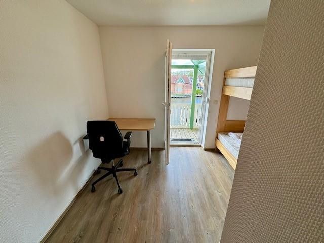 Reihenhaus mit eigenem Bootssteg und Garten – Schlafzimmer 1.OG