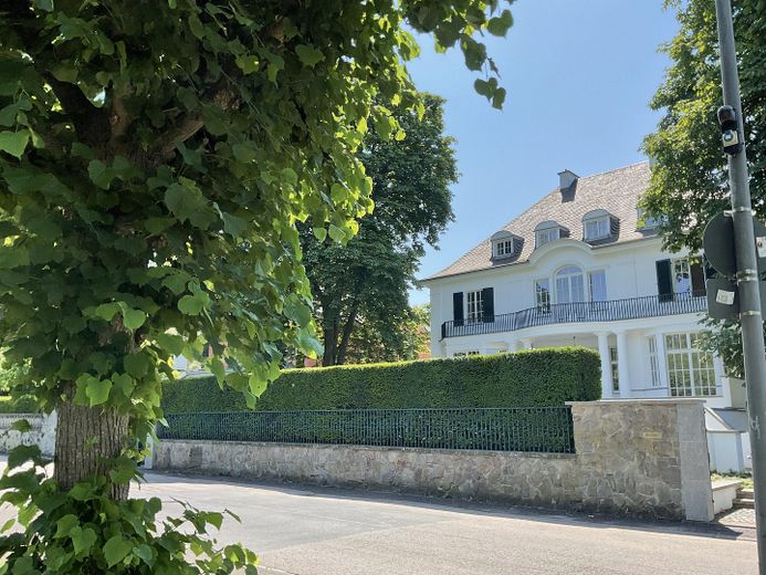 Möblierte Wohnung in historischer Villa mit exklusiver Lage an der Kölner Riviera – Foto 16