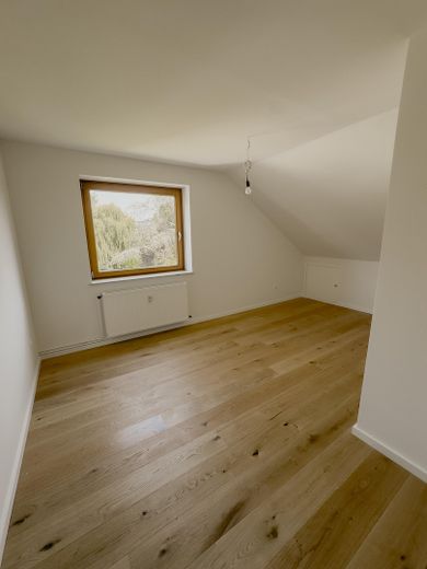 Sofort bezugsfrei nach Renovierung | Findorff | Garage | provisionsfrei | nahe Bürgerpark – Kinderzimmer