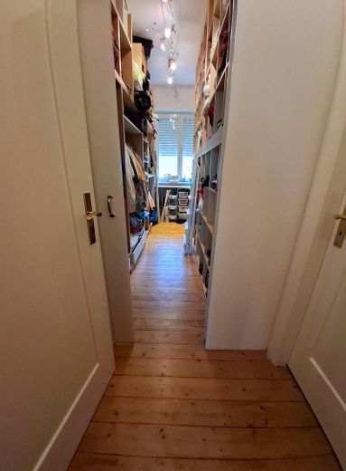 Begehbarer Kleiderschrank