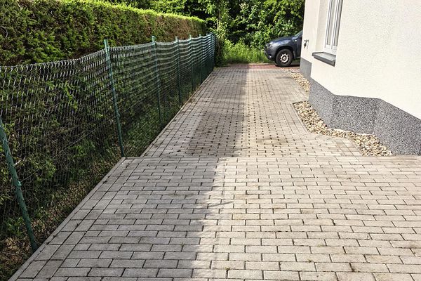 Сучасний мебльований новозбудований напівокремий будинок із тепловим насосом і підігрівом підлоги