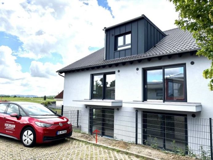 Neubau – EG-2-Zimmer, Ortsrandlage, barrierefrei mit Terrasse und 2 Stellplätzen; Erstbezug – फोटो 1