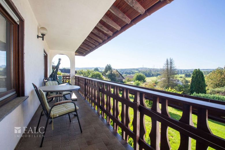 Ein Haus mit vielen Möglichkeiten! – Balkon