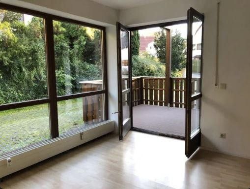 Schöne 3-Zimmer-Wohnung – Ideal als Kapitalanlage oder für die junge Familie – Wohnzimmer+Balkon - Innen