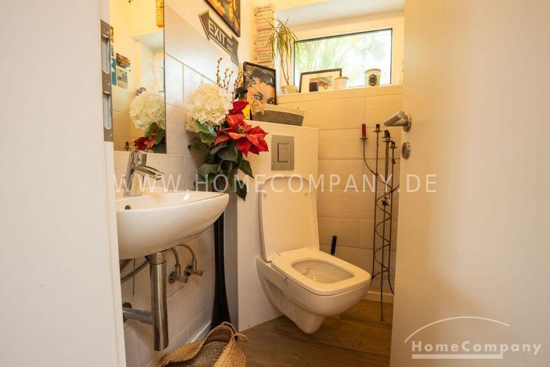 Außergewöhnlicher Designer-Bungalow mit Indoor-Pool, Heimkino  &  Smart-Home in ruhiger Naturlage – 03912d1170164d2307a687e53b4e8874f6811e29.jpg