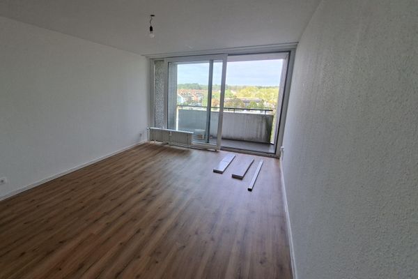 Teilsanierte 2-Zimmer Wohnung in guter Lage