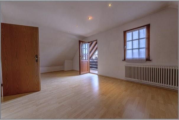 Vielseitiges ZFH mit Charme und besten Lagen – Einzug oder Investition in der Kleinstadtidylle – DG, Wohnzimmer, 