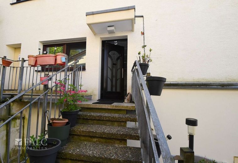 Maisonette-Wohnung mit Großzügigkeit und Komfort - modernes Wohnen auf zwei Ebenen – Außenansicht