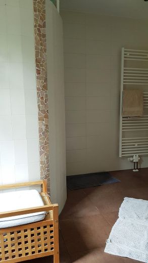Haus 1877 qm Grund, Barrierefrei BJ 2013 kl. Nebengebäude Tierhaltung Verkehrsanb. Nürnberg München – Bad Erdgeschoß
