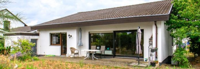 Bungalow mit Garten und Garage in Otterstadt in ruhiger Lage sucht neuen Erwerber/in