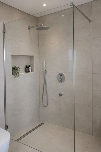 Abitare nel lusso in un attico di 200 m² con capannone, officina, produzione e attività commerciale – Gästebad