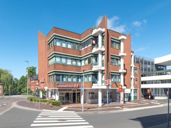 Zentral. Flexibel. Repräsentativ. – ca. 240 m² Gewerbefläche in Stade! – Foto 1
