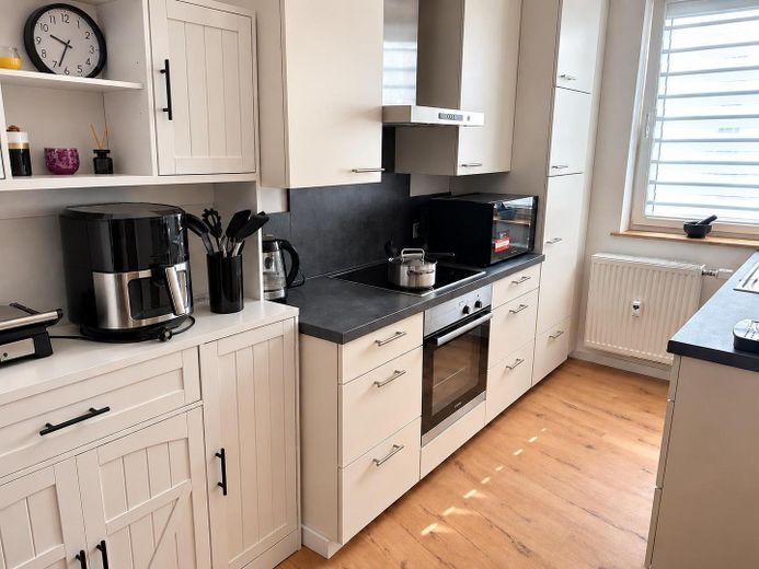 Helle 3-Zi-Wohnung | 84 m² | Einbauküche | Tageslichtbad | Nürnberg-Südstadt – Küche