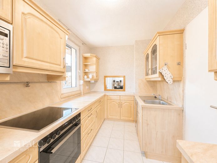 ***Erste Reihe, Reetdach, Ostsee - exklusives Ferienhaus in Ahrenshoop*** – Küche 1EG