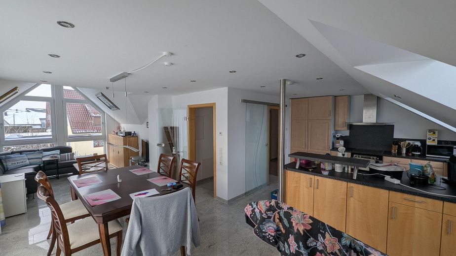 2 Fam.-Haus mit ELW, keine Makler Anfragen !!! – Wohnen, Essen, Küche DG