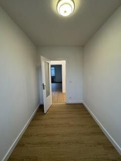 Helle 3 Zimmerwohnung in Hannover Ahlem frisch renoviert mit Einbauküche und KFZ Stellplatz – Foto 9