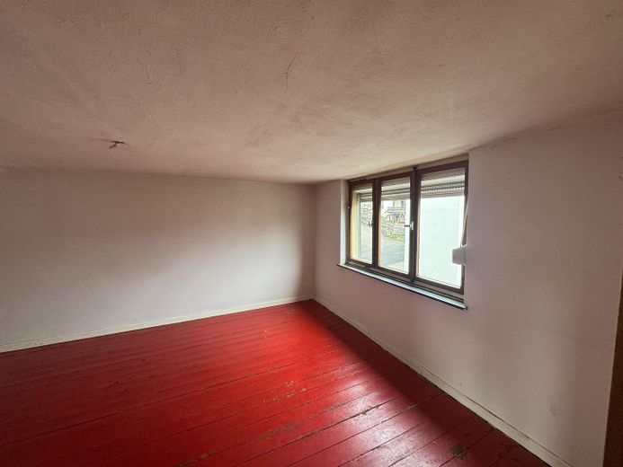 Einfamilienwohnhaus freistehend in 56244 Hartenfels - renovierungsbedürftig – Schlafzimmer Obergeschoss