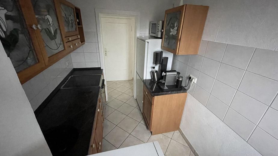 2,5 Raum Südstadt, Balkon 18 m², Wannenbad + Fenster, Energetik erfüllt, viele Dämmungen – Küche